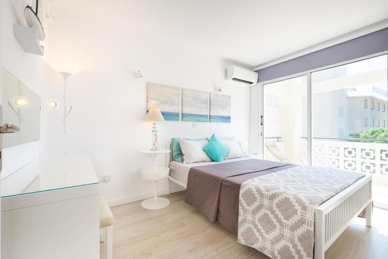 Seaview 3 Bedroom Kings Road Penthouse Пафос Экстерьер фото