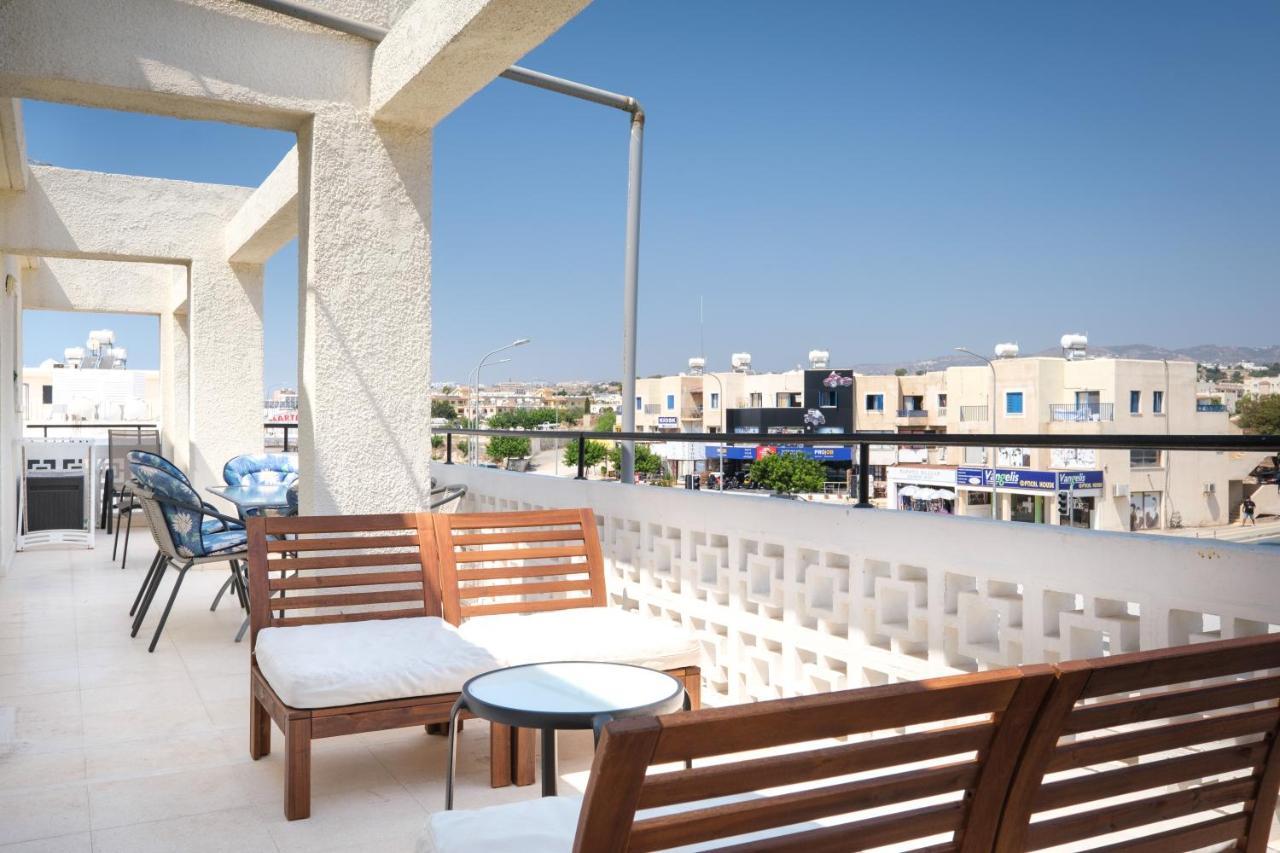 Seaview 3 Bedroom Kings Road Penthouse Пафос Экстерьер фото