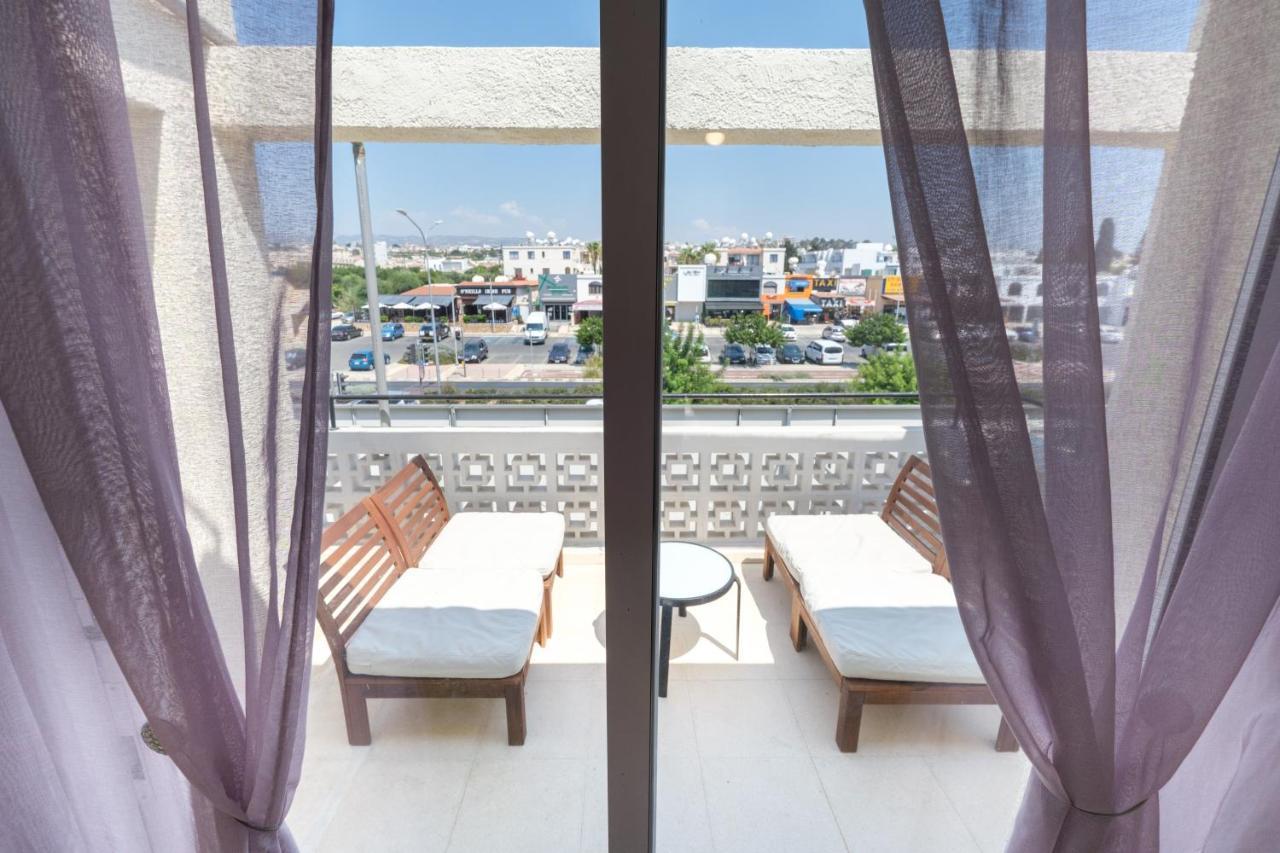 Seaview 3 Bedroom Kings Road Penthouse Пафос Экстерьер фото