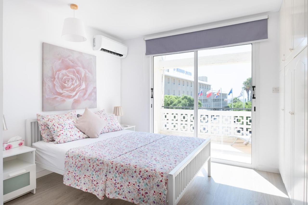 Seaview 3 Bedroom Kings Road Penthouse Пафос Экстерьер фото