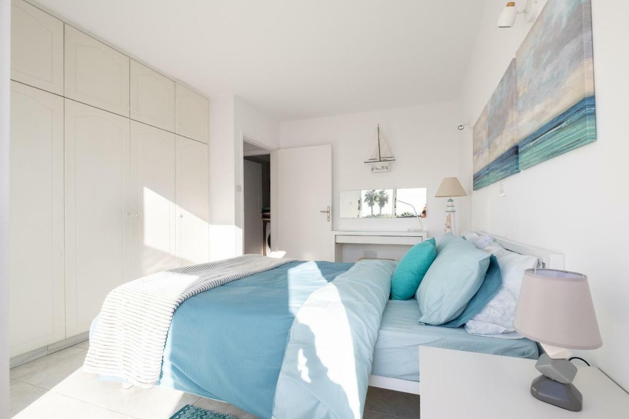 Seaview 3 Bedroom Kings Road Penthouse Пафос Экстерьер фото